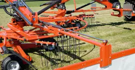 Hidraulikus rendszélesség-állítás