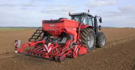 HR 3040 és VENTA 3020 vetőgép-kombináció munkában