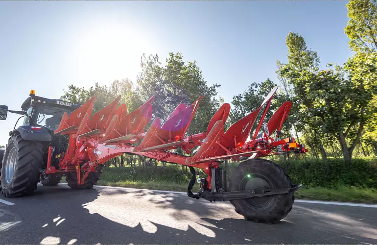 MASTER M at work in the field