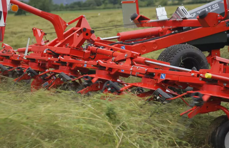 GF 7902 TGII munkavégzés közben