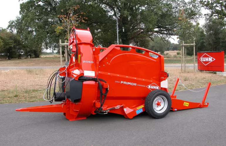 Félig függesztett PRIMOR 2060 H, bal elülső nézet