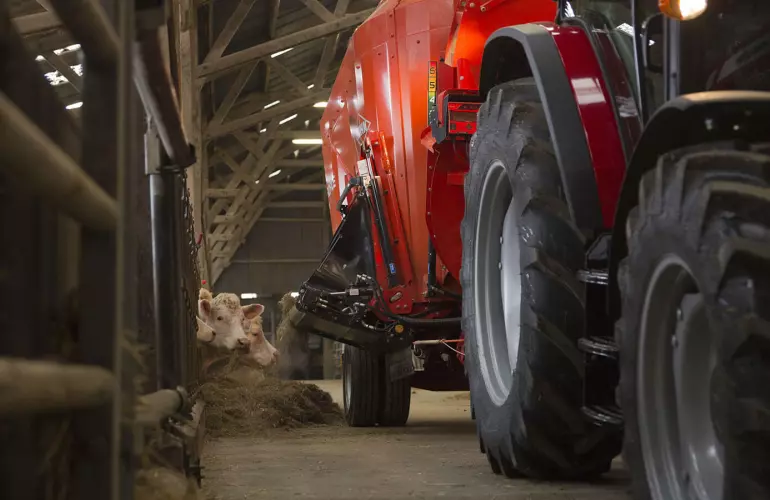 PROFILE PLUS 2 DS munkavégzés közben