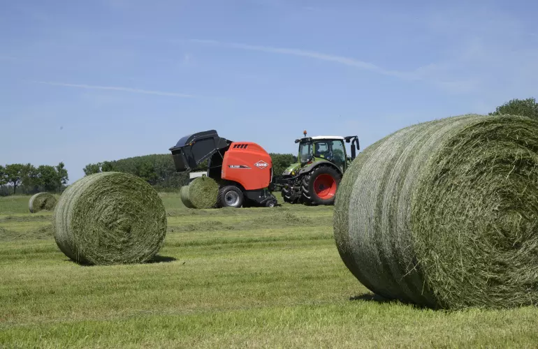 Product family page_Round balers.JPG