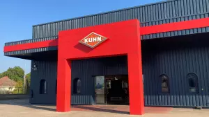 KUHN kecskeméti központ