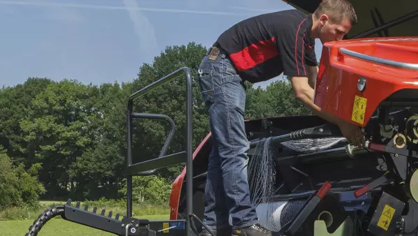 Hálós kötözőrendszer aktív nyújtási technológiával