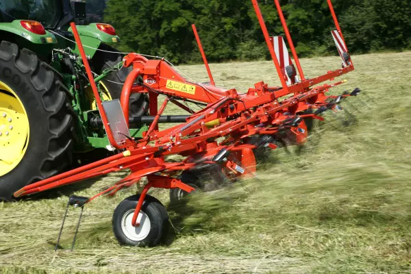 GF 6502 munkavégzés közben: teljesen hatékony forgatás a gyorsabb vízleadás érdekében, kisméretű rotorokkal