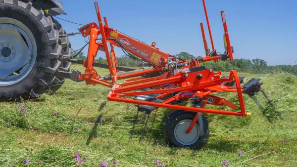 A GF 10803 és GF 8703 rendterítők rotorhajtóműve rendkívül tartós kivitelű.