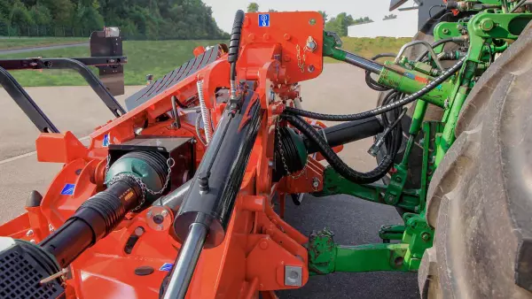 A HR 1040 R forgóboronák a csatlakozások terén széleskörű kompatibilitással rendelkeznek