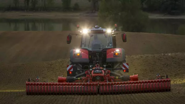 A HR 1030 R típuson a tartós és robusztus DURAKUHN boronafogak az alapfelszereltségbe tartoznak.