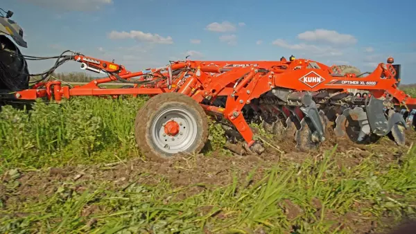 Les réglages sans outils apportent un véritable confort d'utilisation dans vos travaux de déchaumage.