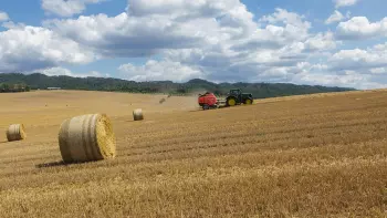 A KUHN kötözési megoldásai a legmegbízhatóbb és legbiztonságosabb kötözést garantálják.