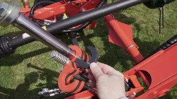 A rotor munkavégzési magasságának manuális beállítása gyors és egyszerű.