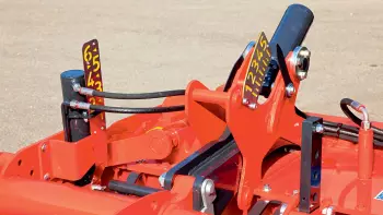 A KUHN forgóborona-rotor keresztmetszeti nézete