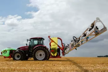 Egyetlen szállítótömlő, de több feltöltési lehetőség