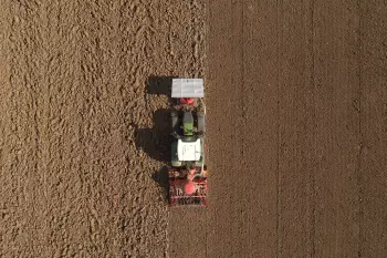 TF 1512 típusú fronttartály és BTF munkavégzés közben