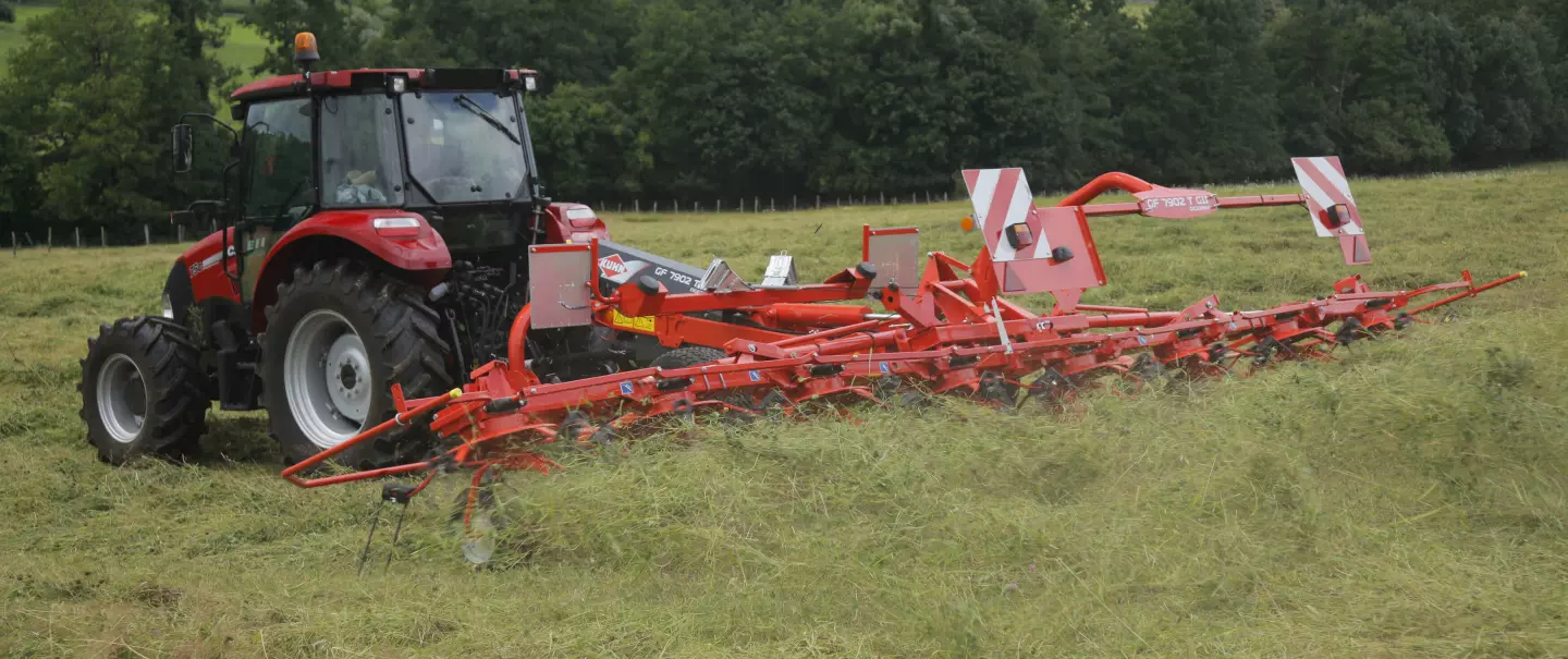 GF 7902 TGII munkavégzés közben