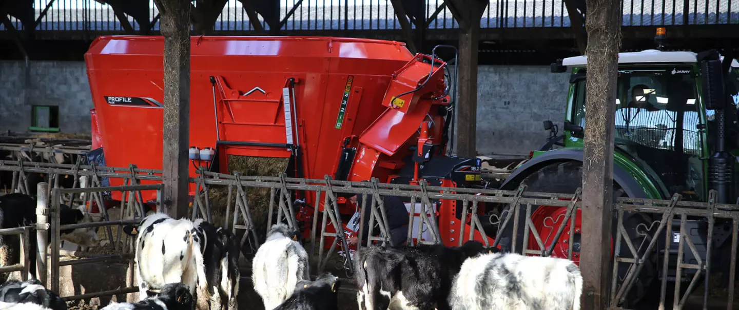 PROFILE PLUS 2 DS munkavégzés közben