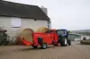 A KUHN PRIMOR 5570 M szállítási helyzetben